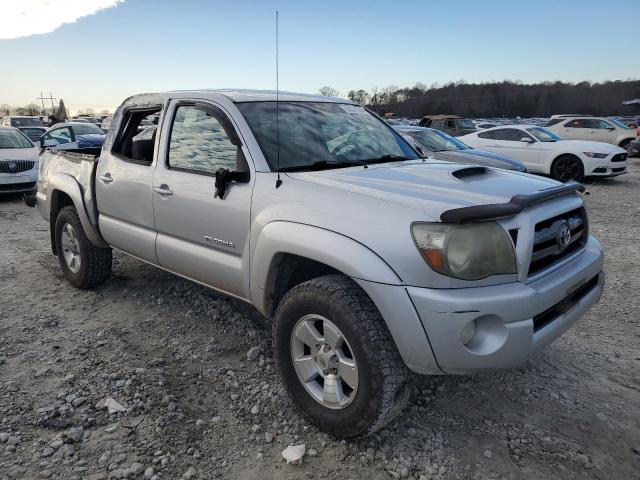 5TEJU4GN2AZ708544 - 2010 TOYOTA TACOMA DOUBLE CAB PRERUNNER SILVER photo 4