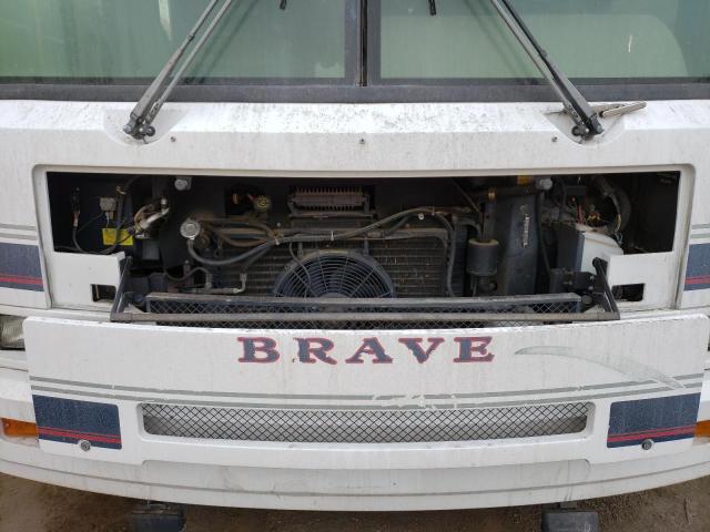 1GBKP37J4V3309453 - 1997 WINNEBAGO BRAVE WHITE photo 7