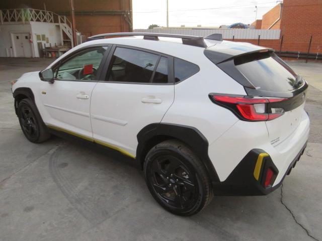 4S4GUHF64R3700026 - 2024 SUBARU CROSSTREK SPORT WHITE photo 4