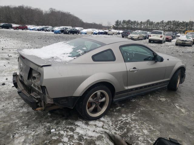 1ZVHT80NX85127306 - 2008 FORD MUSTANG GRAY photo 3