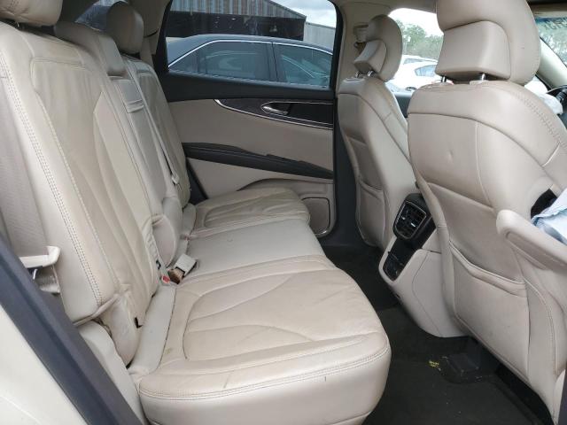 2LMTJ6LR7GBL32548 - 2016 LINCOLN MKX RESERVE BEIGE photo 11