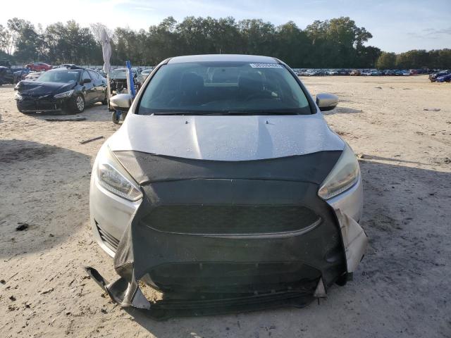 1FADP3F23FL372761 - 2015 FORD FOCUS SE SILVER photo 5