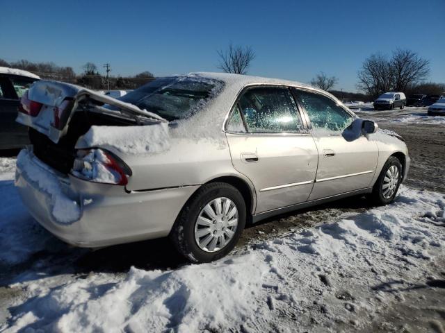 1HGCG5649XA063605 - 1999 HONDA ACCORD LX TAN photo 3