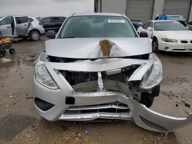 3N1CN7AP2FL803393 - 2015 NISSAN VERSA S SILVER photo 5