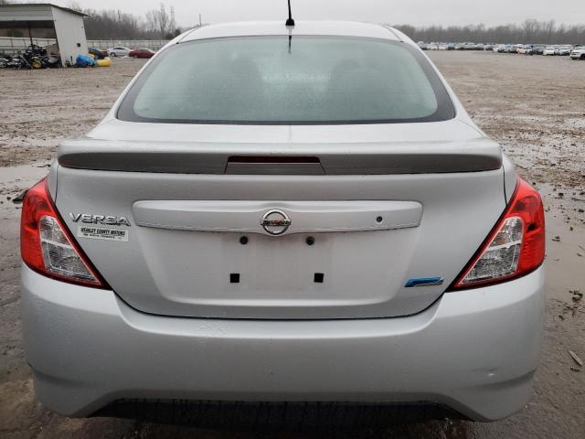 3N1CN7AP2FL803393 - 2015 NISSAN VERSA S SILVER photo 6