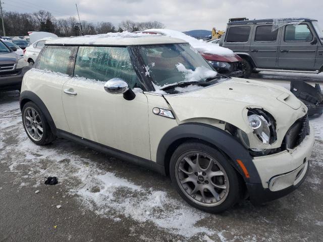 WMWMF735X9TW83110 - 2009 MINI COOPER S WHITE photo 4