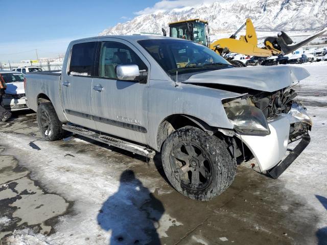 1N6AA07A25N548461 - 2005 NISSAN TITAN XE SILVER photo 4