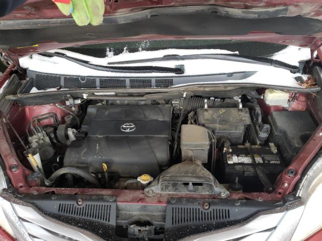 5TDYK3DCXFS580978 - 2015 TOYOTA SIENNA XLE RED photo 11