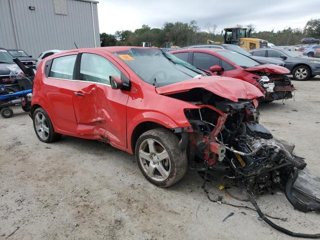 1G1JE6SB9F4204345 - 2015 CHEVROLET SONIC LTZ RED photo 4