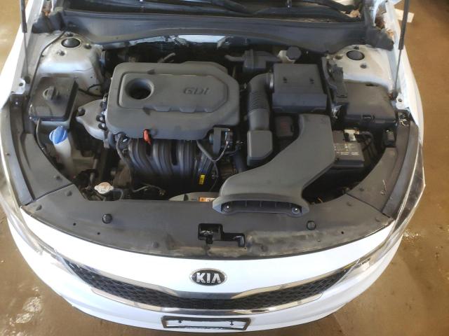 5XXGT4L39JG192814 - 2018 KIA OPTIMA LX WHITE photo 11
