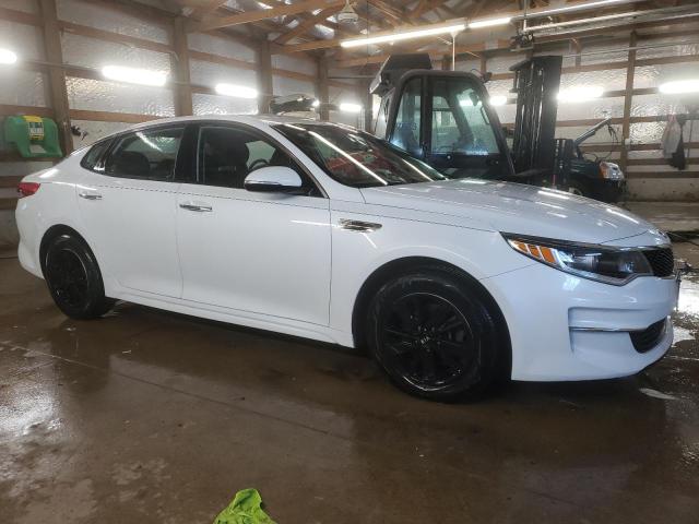 5XXGT4L39JG192814 - 2018 KIA OPTIMA LX WHITE photo 4