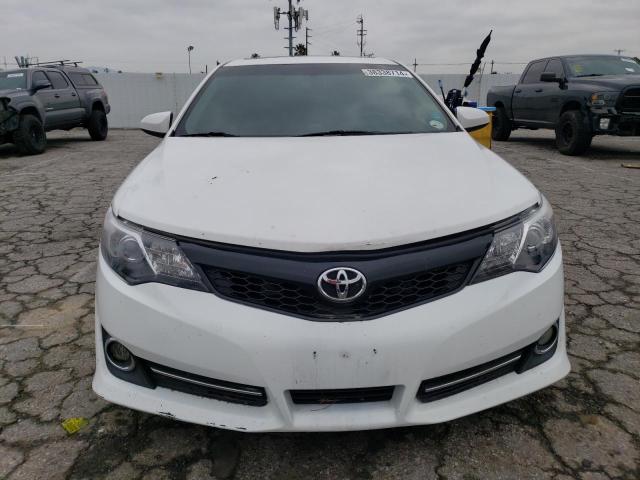 4T1BF1FK7EU782203 - 2014 TOYOTA CAMRY L WHITE photo 5