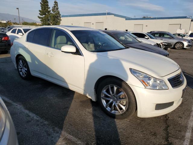 JNKBV61E08M228736 - 2008 INFINITI G35 WHITE photo 4