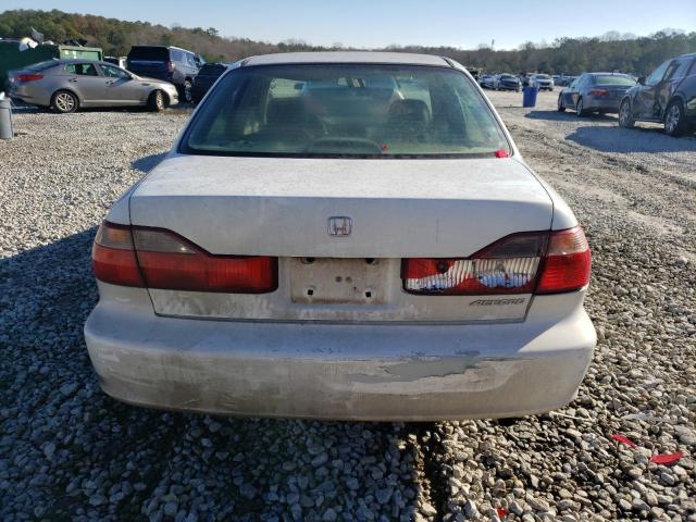 1HGCG5649WA041120 - 1998 HONDA ACCORD LX WHITE photo 6