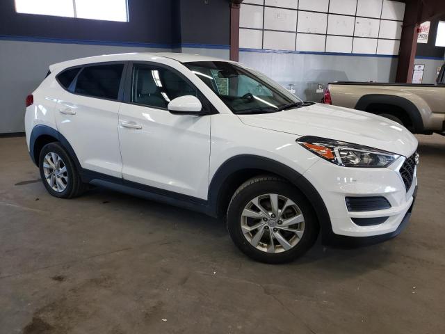 KM8J2CA40KU074978 - 2019 HYUNDAI TUCSON SE WHITE photo 4