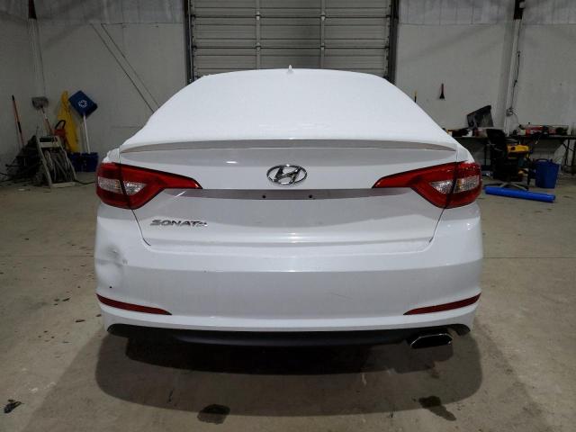 5NPE24AF2FH039307 - 2015 HYUNDAI SONATA SE WHITE photo 6