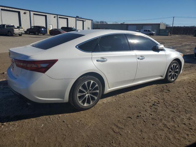 4T1BK1EB5JU272665 - 2018 TOYOTA AVALON XLE WHITE photo 3