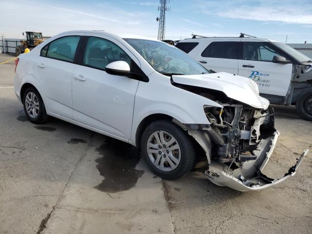 1G1JB5SG5J4111197 - 2018 CHEVROLET SONIC LS თეთრი ფოტო 4