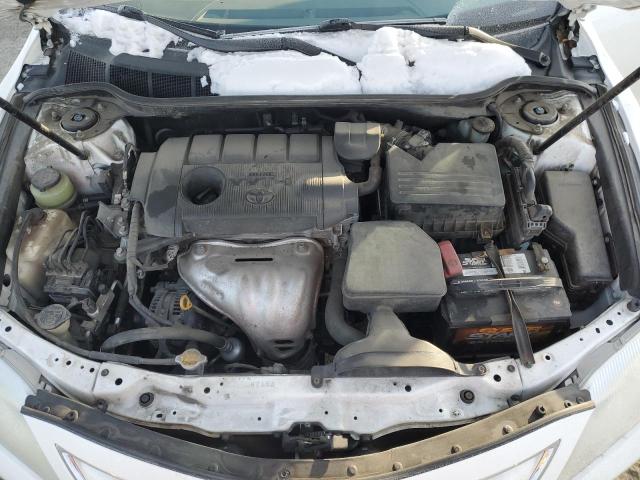 4T1BF3EK0BU635214 - 2011 TOYOTA CAMRY BASE WHITE photo 11