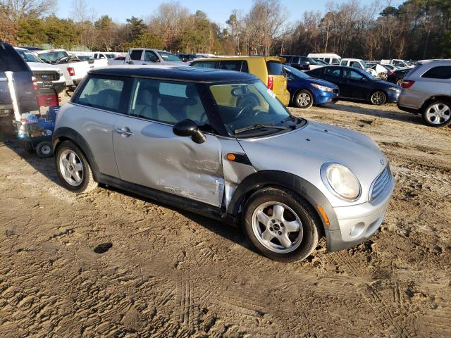 WMWMF33507TL67768 - 2007 MINI COOPER SILVER photo 4