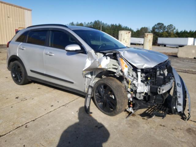 KNDCC3LC4K5292026 - 2019 KIA NIRO EX SILVER photo 4