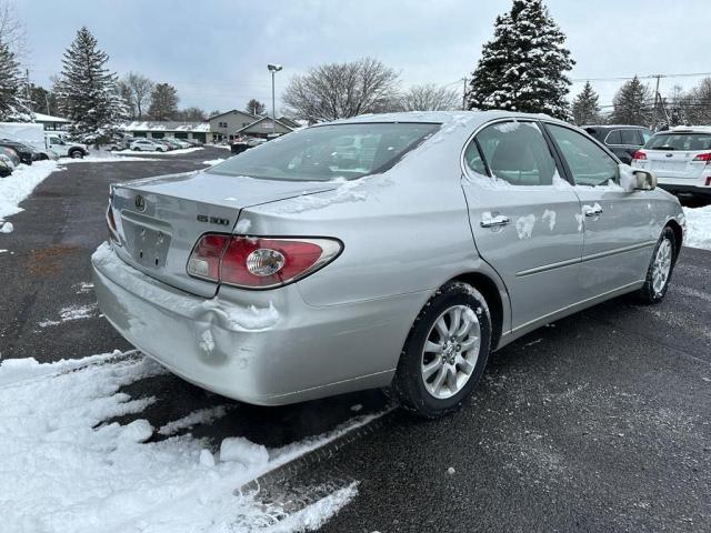 JTHBF30GX20082665 - 2002 LEXUS ES 300 SILVER photo 3