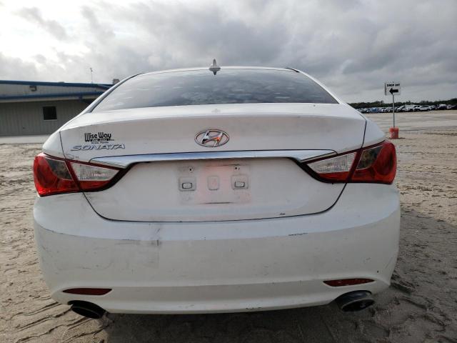 5NPEC4AC0CH389047 - 2012 HYUNDAI SONATA SE WHITE photo 6