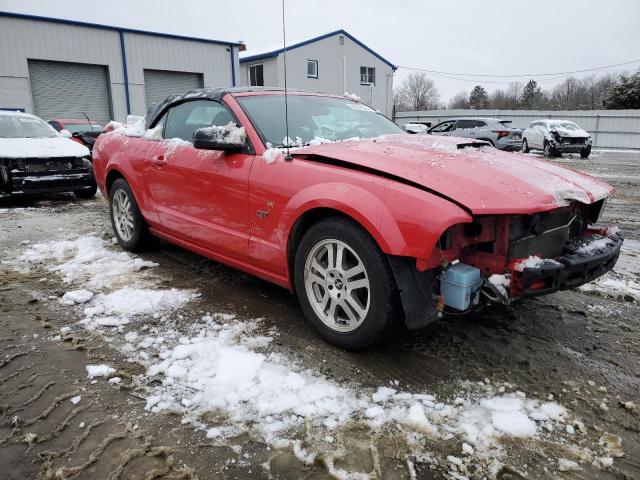 1ZVFT85H065231245 - 2006 FORD MUSTANG GT RED photo 4