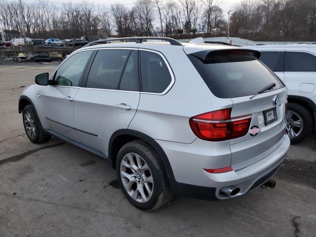 5UXZV4C51D0B15589 - 2013 BMW X5 XDRIVE35I SILVER photo 2