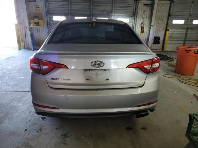 5NPE24AF1FH003219 - 2015 HYUNDAI SONATA SE SILVER photo 6