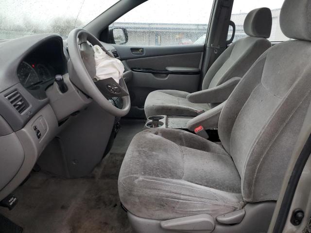 5TDZA23C65S367866 - 2005 TOYOTA SIENNA CE SILVER photo 7