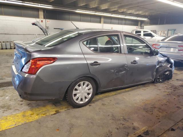 3N1CN7AP7HL828227 - 2017 NISSAN VERSA S GRAY photo 3