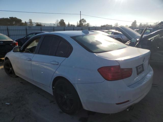 WBA3C1C52CF433951 - 2012 BMW 328 I SULEV WHITE photo 2