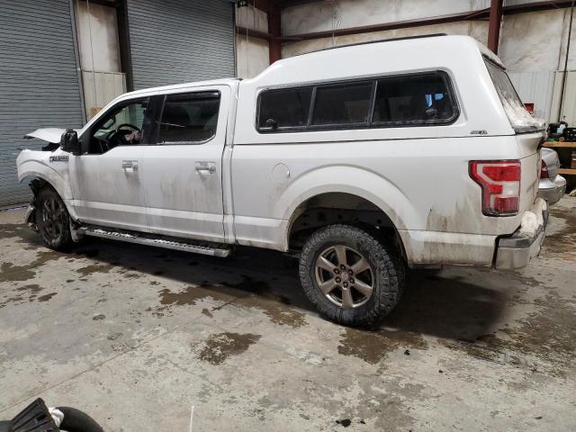 1FTFW1EG0JFA09722 - 2018 FORD F150 SUPERCREW WHITE photo 2