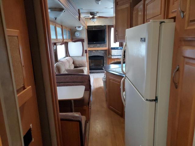 1UJBJ0BV9A11C0255 - 2010 JAYC TRAVEL TRL ორფეროვანი ფოტო 5