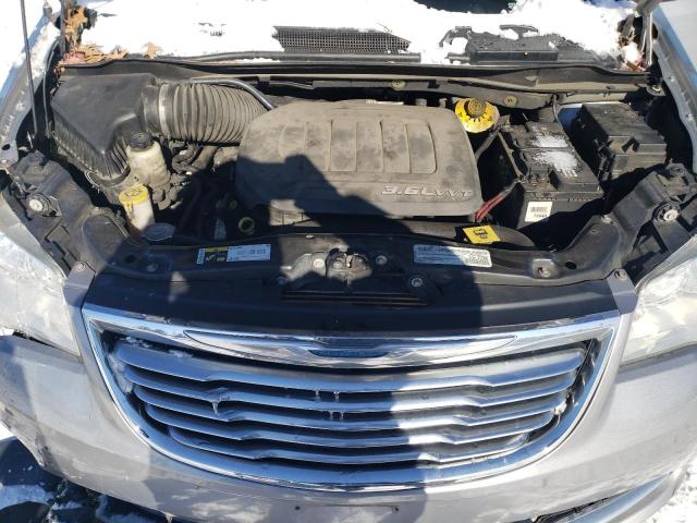 2C4RC1JG8FR699845 - 2015 CHRYSLER TOWN & COU LIMITED SILVER photo 12