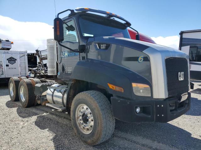 2016 CATERPILLAR CT660, 