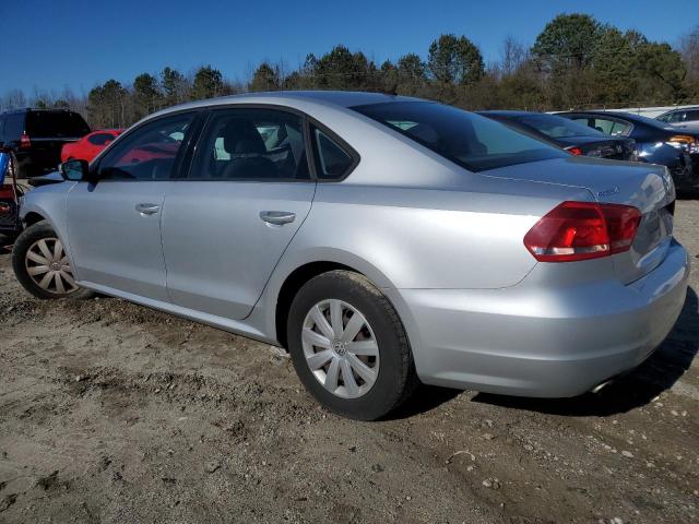 1VWAP7A36DC059234 - 2013 VOLKSWAGEN PASSAT S SILVER photo 2