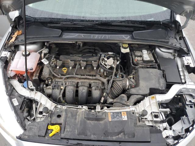 1FADP3K29HL217592 - 2017 FORD FOCUS SE SILVER photo 11