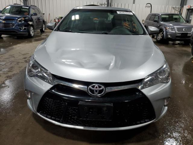 4T1BF1FK3GU608342 - 2016 TOYOTA CAMRY LE SILVER photo 5