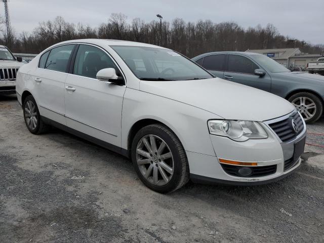 WVWJM7AN6AE101513 - 2010 VOLKSWAGEN PASSAT KOMFORT WHITE photo 4