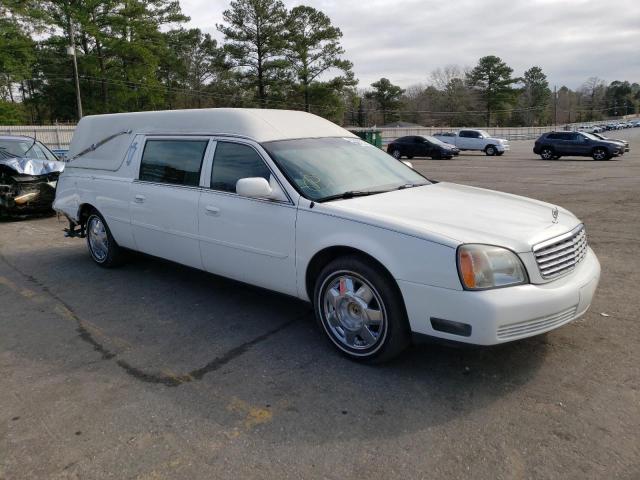 1GEEH00YX2U500951 - 2002 CADILLAC COMMERCIAL WHITE photo 4