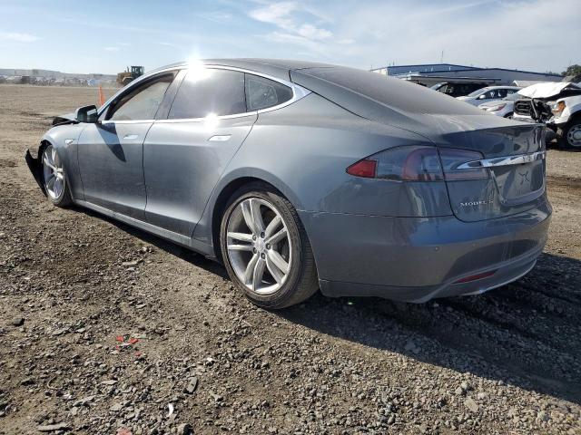 5YJSA1DP0DFP23695 - 2013 TESLA MODEL S Մոխրագույն լուսանկար 2