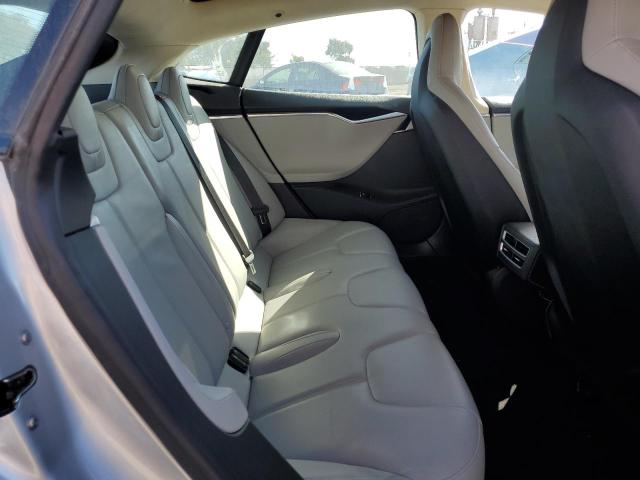 5YJSA1H16EFP50620 - 2014 TESLA MODEL S ვერცხლისფერი ფოტო 10