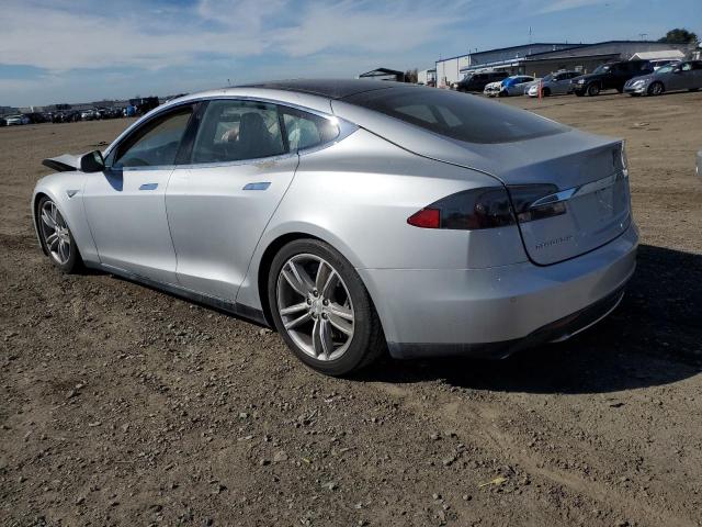 5YJSA1H16EFP50620 - 2014 TESLA MODEL S ვერცხლისფერი ფოტო 2