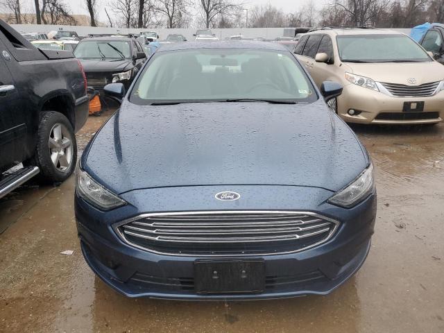 3FA6P0H71JR156157 - 2018 FORD FUSION SE BLUE photo 5