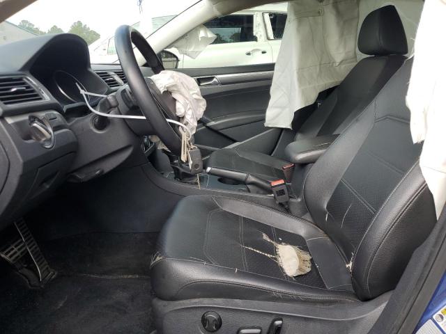 1VWDT7A37HC062786 - 2017 VOLKSWAGEN PASSAT R-LINE Blau Foto 7