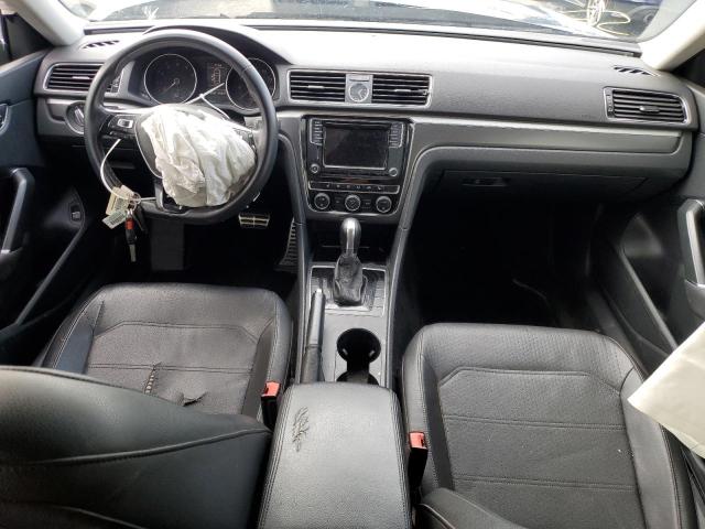 1VWDT7A37HC062786 - 2017 VOLKSWAGEN PASSAT R-LINE Blau Foto 8