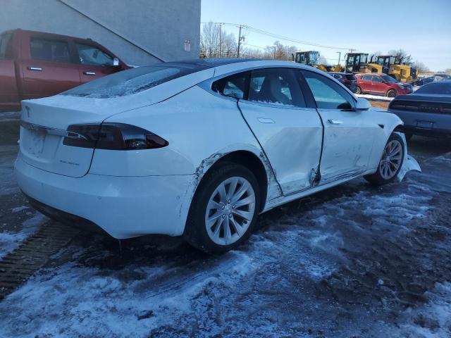 5YJSA1E28KF333962 - 2019 TESLA MODEL S WHITE photo 3