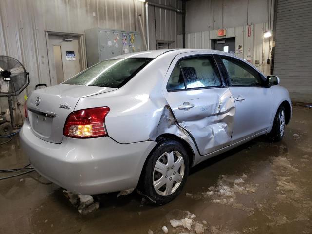 JTDBT923371075386 - 2007 TOYOTA YARIS SILVER photo 3